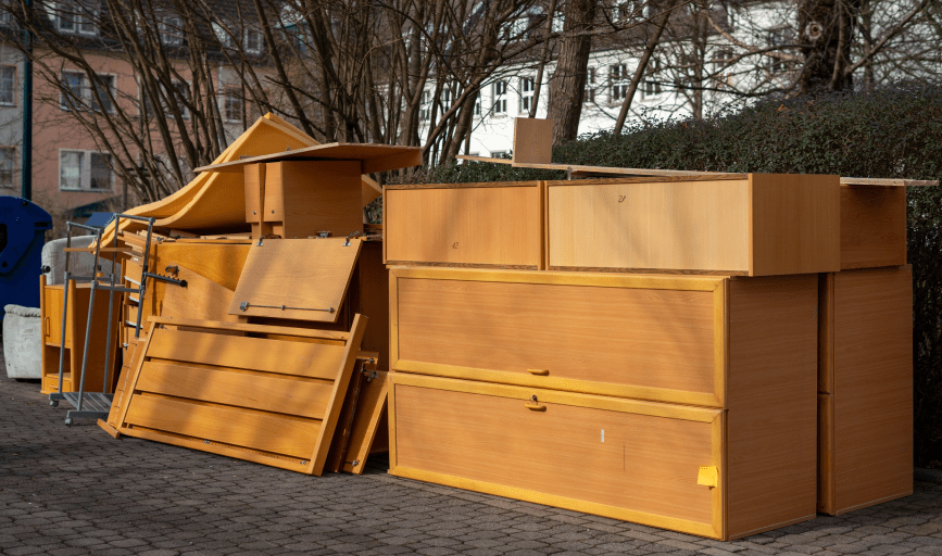 FURNITURE REMOVAL SERVICE